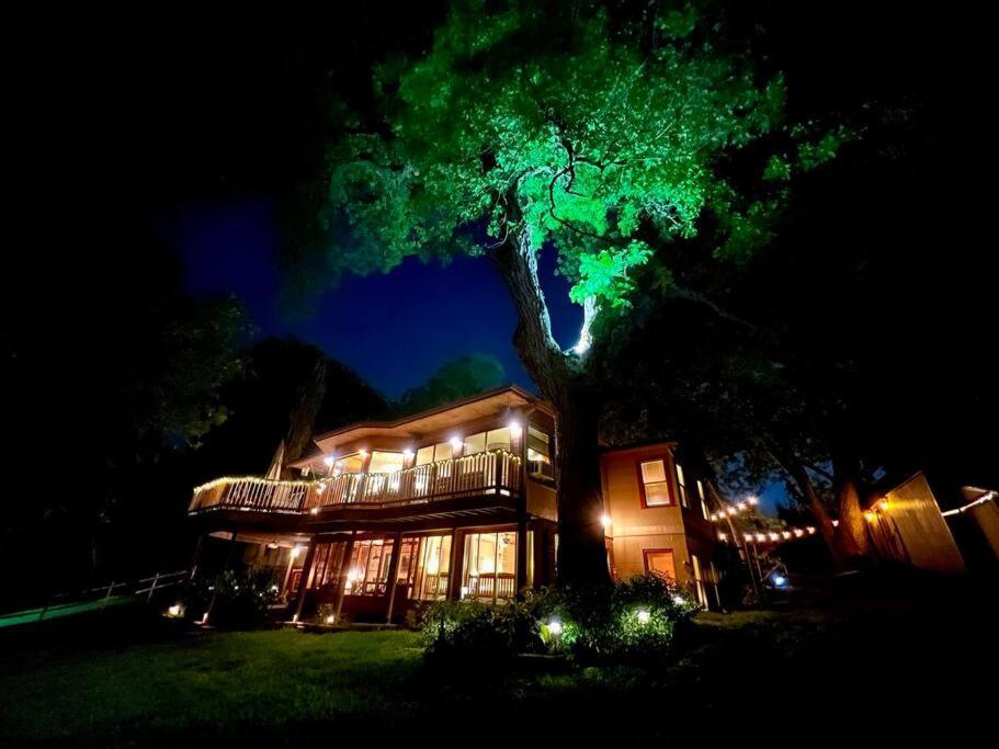 סגווין The River Haven - Sleeps 32 - On Guadalupe River מראה חיצוני תמונה