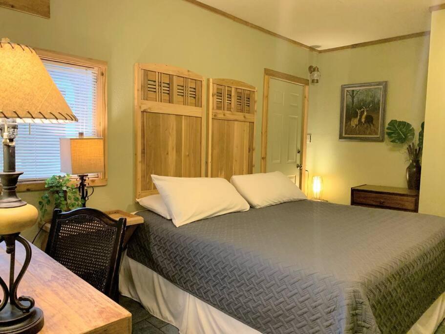 סגווין The River Haven - Sleeps 32 - On Guadalupe River מראה חיצוני תמונה