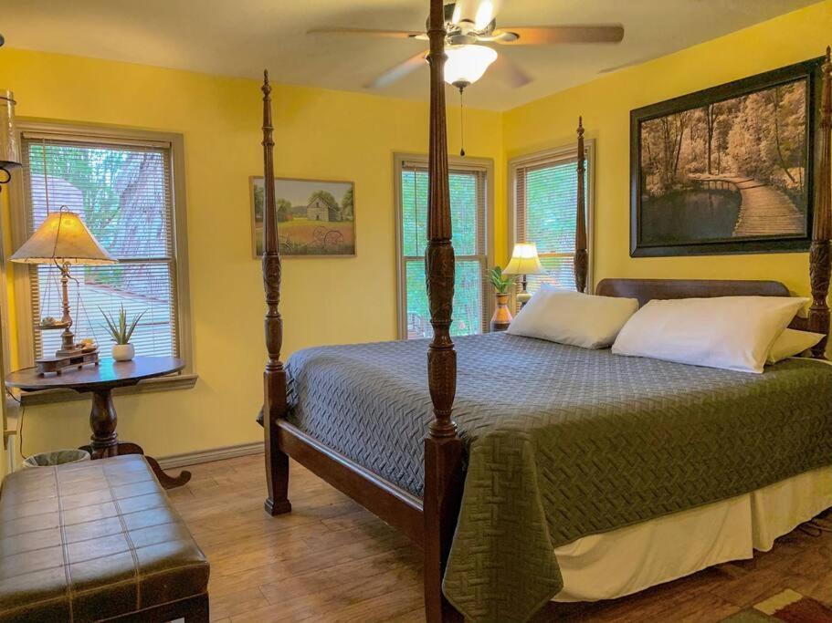 סגווין The River Haven - Sleeps 32 - On Guadalupe River מראה חיצוני תמונה