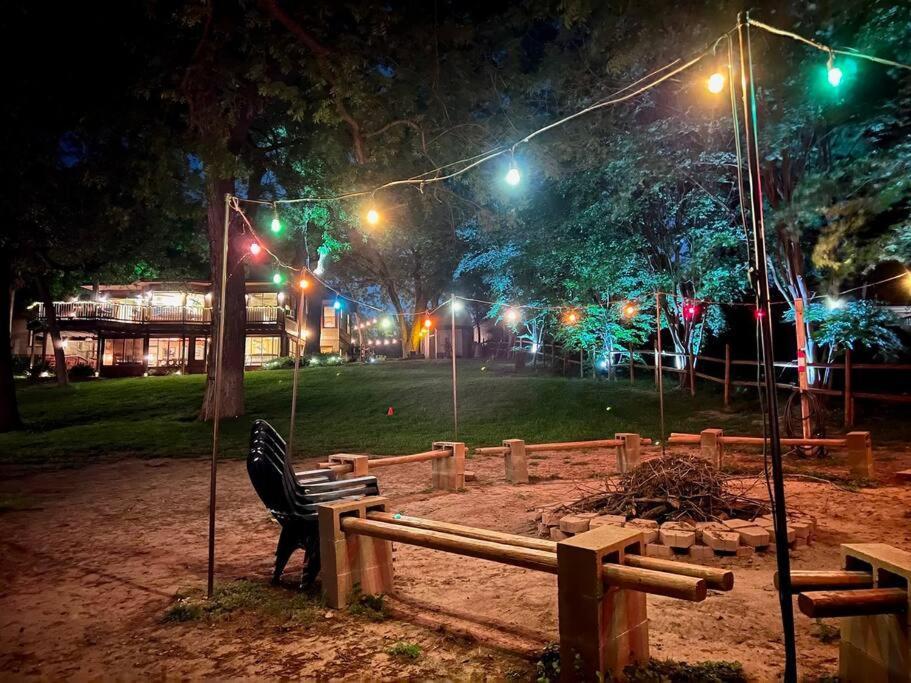 סגווין The River Haven - Sleeps 32 - On Guadalupe River מראה חיצוני תמונה