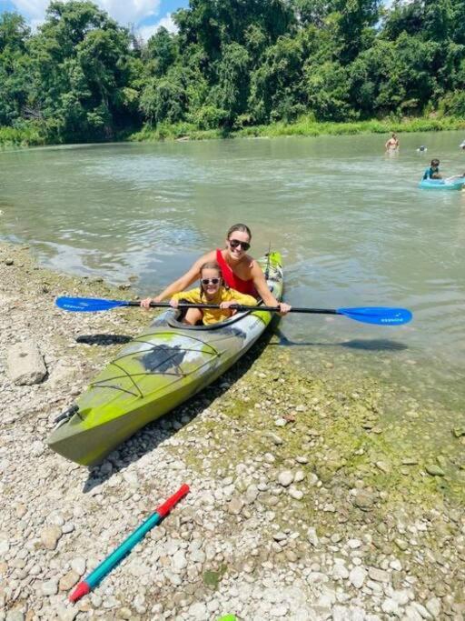 סגווין The River Haven - Sleeps 32 - On Guadalupe River מראה חיצוני תמונה