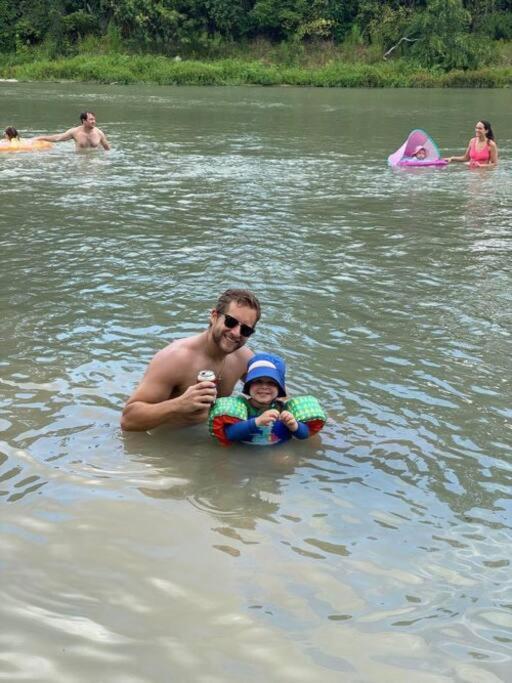סגווין The River Haven - Sleeps 32 - On Guadalupe River מראה חיצוני תמונה